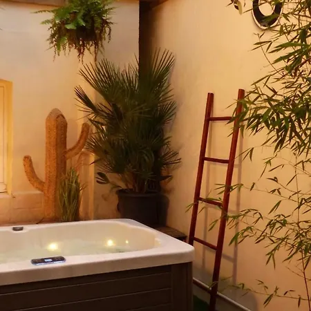 Cosyrouen Jacuzzi Parking Rouen